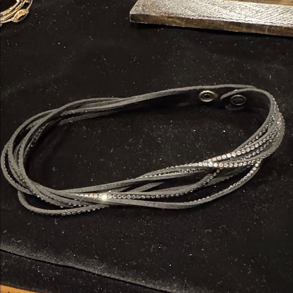Elegant Black and Silver Wrap Bracelet - Picture 3 of 3